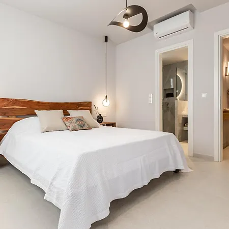 Vila Eartha Horizon 3br With Private Pool Panoramic Sea Sunset View Naxos City
